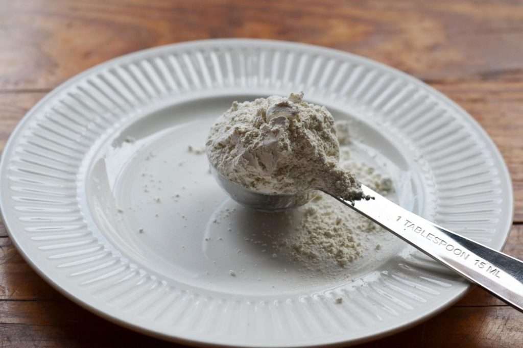 glina zdravilno zobna pasta