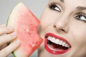 Naredi sama maska za obraz iz lubenice