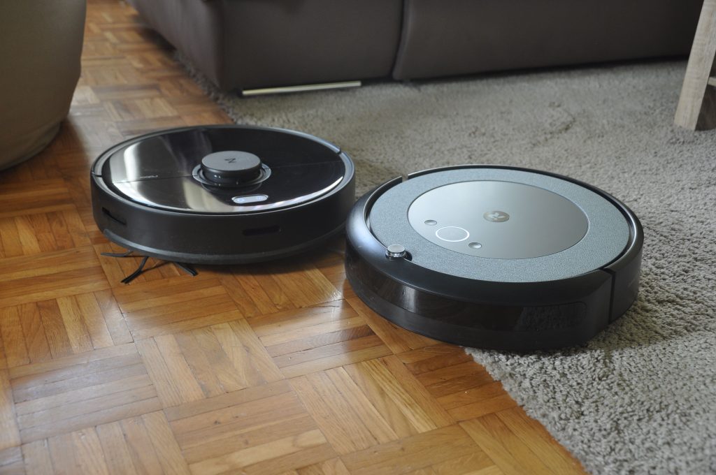 Dvoboj robotov: matematika daje prednost Roombi