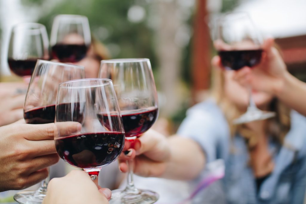 Ujemanje vina s hrano - wine pairing.