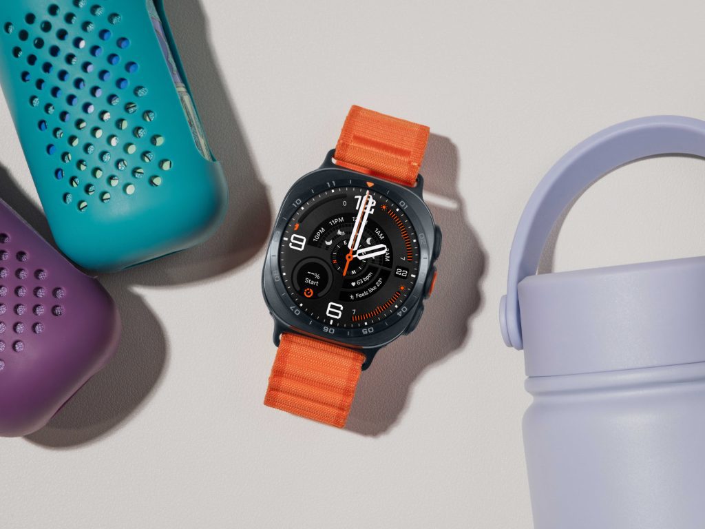 209-lifestyle-galaxy-watch-ultra2-titanium-gray-3