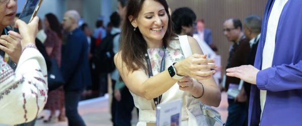 merjenje krvnega tlaka z uro Huawei Watch d3